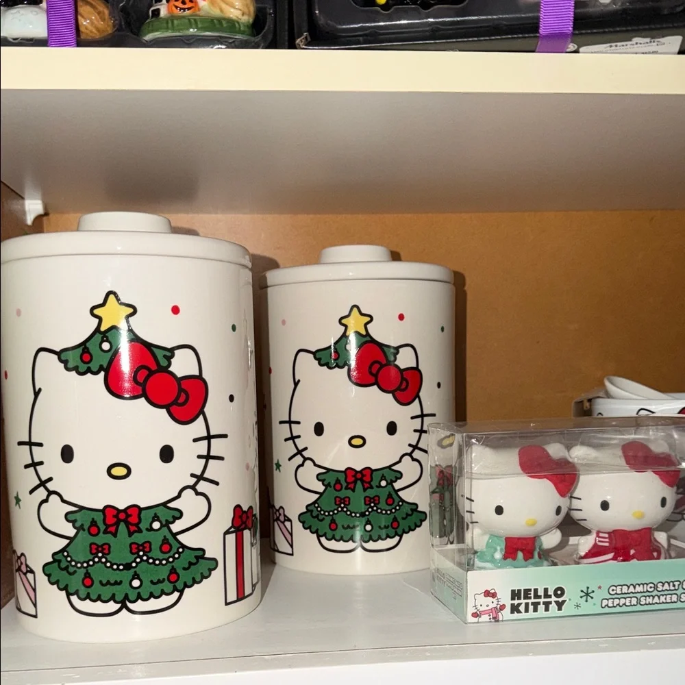 Hello Kitty bundle - Picture 1 of 5